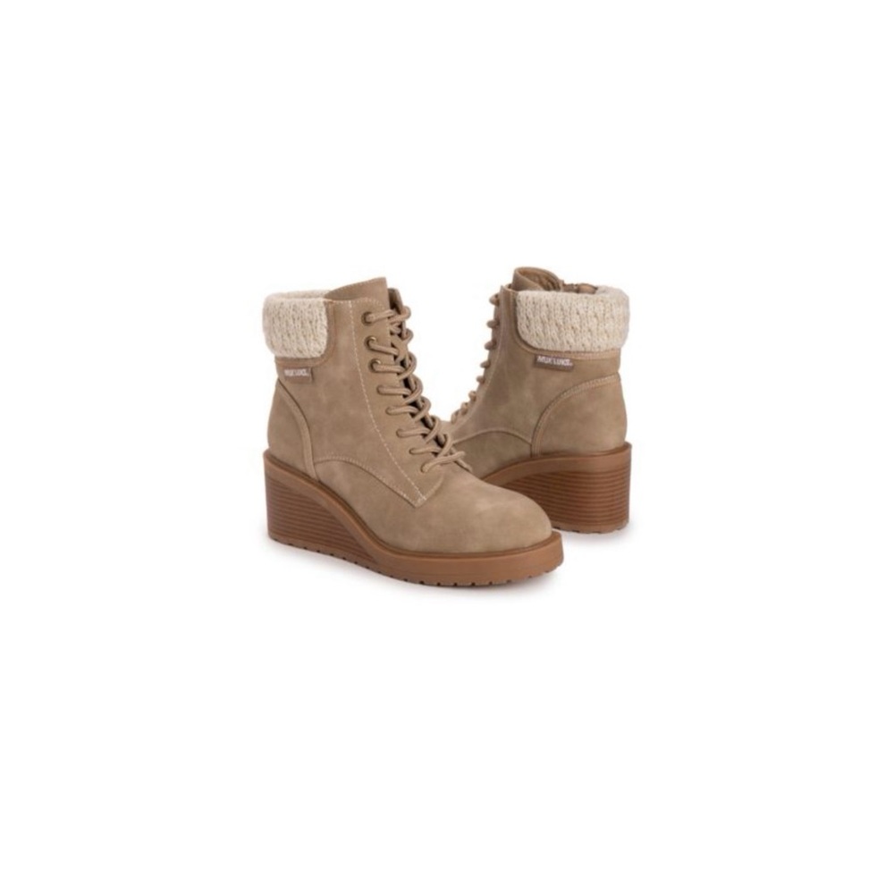 MUK LUKS - Women's Sky Solange Wedged Bootie, Size 10, Taupe